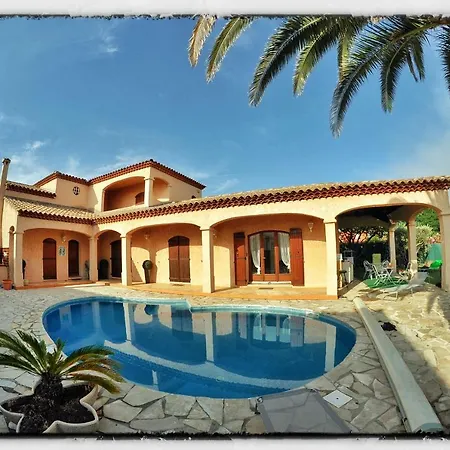 Villa Spacieuse, Climatisation, Piscine, Jardin Paysage, Proche Saint-Cyr-sur-Mer