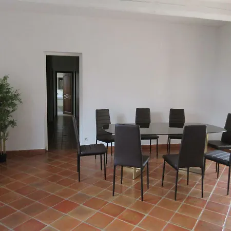 Villa Spacieuse, Climatisation, Piscine, Jardin Paysage, Proche